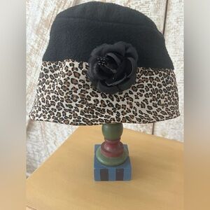 Women’s Black Fleece Hat with Leopard Band and Rose Accent on Brim  Lined. OS